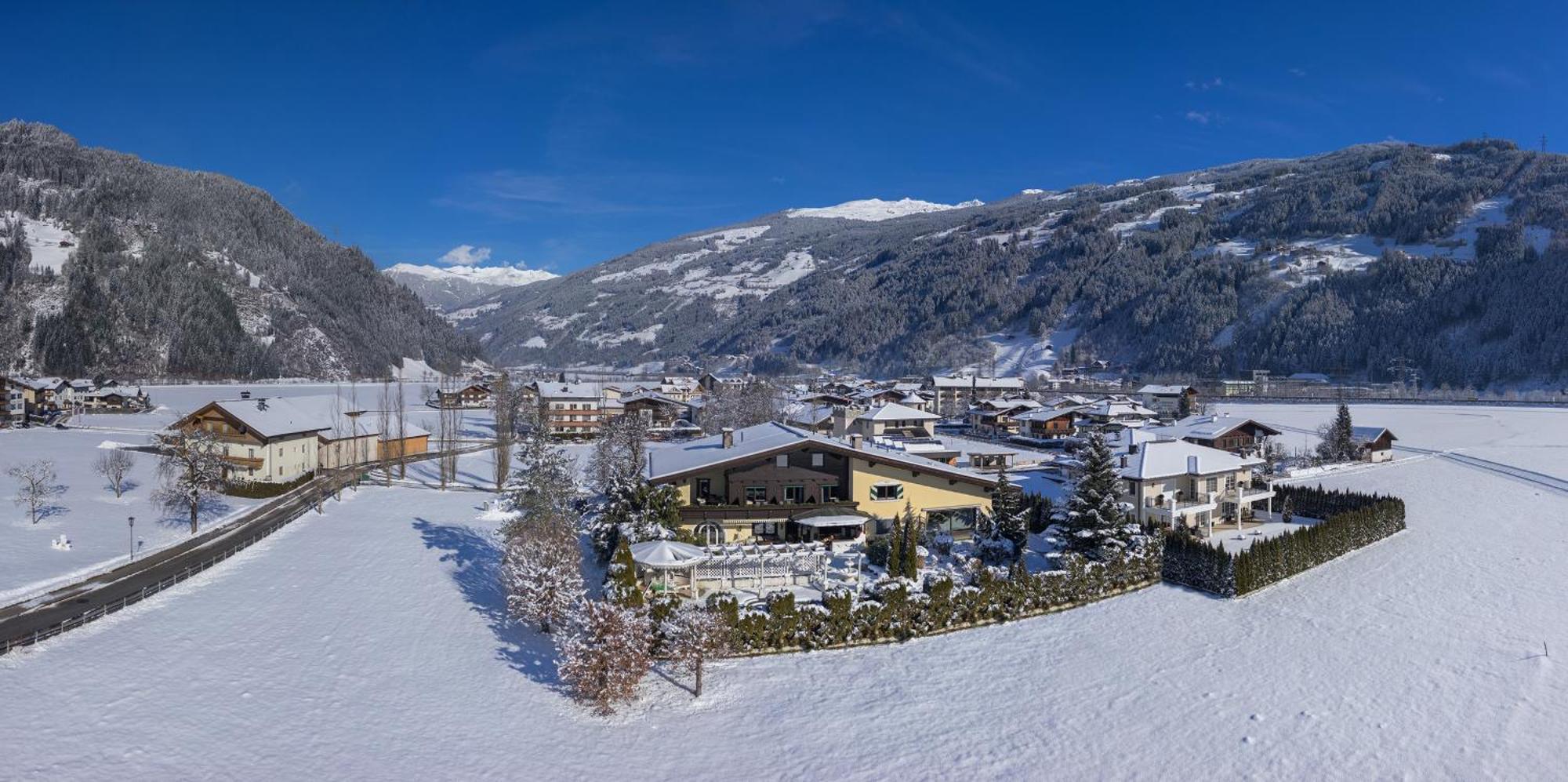 Boutiquehotel Saeumler 齐勒河谷采尔 外观 照片