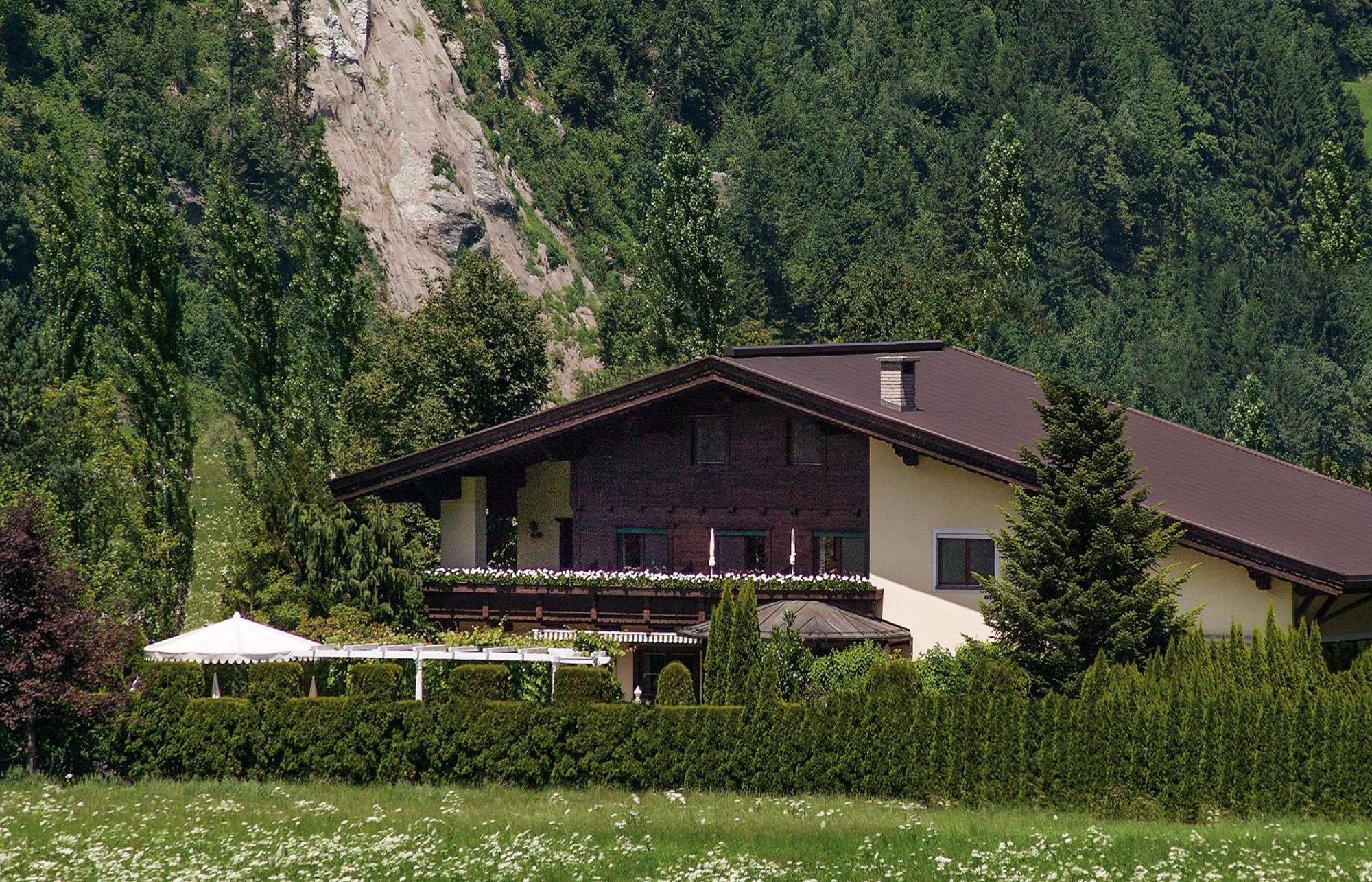 Boutiquehotel Saeumler 齐勒河谷采尔 外观 照片
