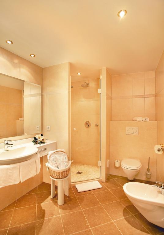 Boutiquehotel Saeumler 齐勒河谷采尔 客房 照片